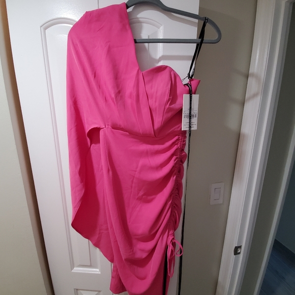 Dress - Picture 5 of 7